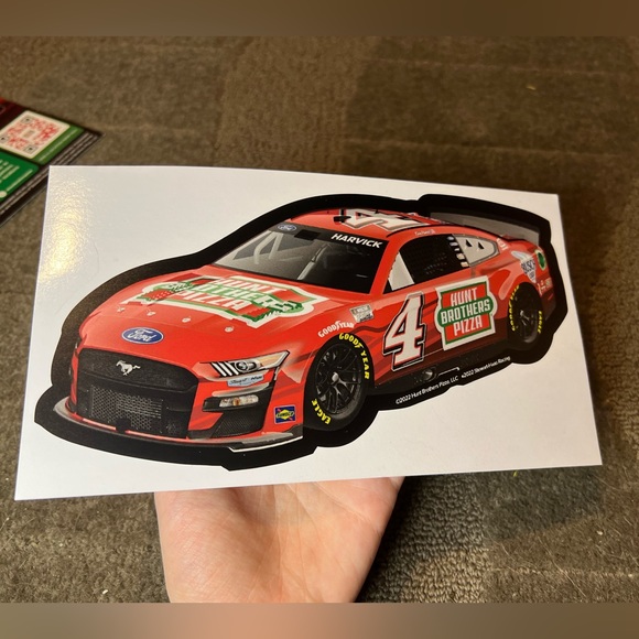 *6 for $10!* Kevin Harvick NASCAR Hero Card w/ Sticker Hunt Brothers Pizza Race - Picture 7 of 7